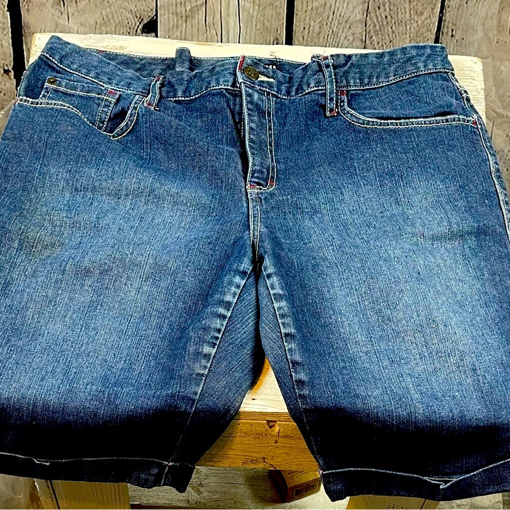 Tommy Hilfiger long shorts